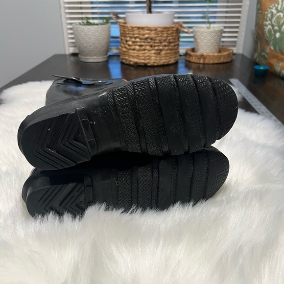 Hunter youth glossy rain boots US 5M/6F color black - Picture 7 of 8